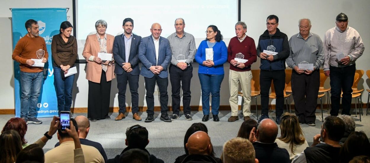 EL INTENDENTE ENCABEZÓ LA ENTREGA DE RECONOCIMIENTOS AL MÉRITO PARA VECINOS DESTACADOS DE PUERTO MADRYN