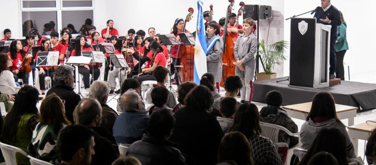 EL INTENDENTE PARTICIPÓ DE LA INAUGURACIÓN DE LA ESCUELA TÉCNICA DE LA CAMAD