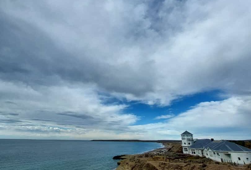 A PESAR DEL MAL TIEMPO, TURISTAS LLEGAN A CHUBUT Y DISFRUTAN DE DIVERSAS ATRACCIONES