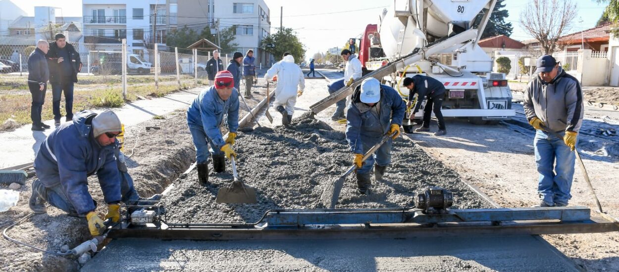 SASTRE RECORRIÓ OBRAS QUE SE ESTÁN EJECUTANDO EN DISTINTOS SECTORES DE LA CIUDAD