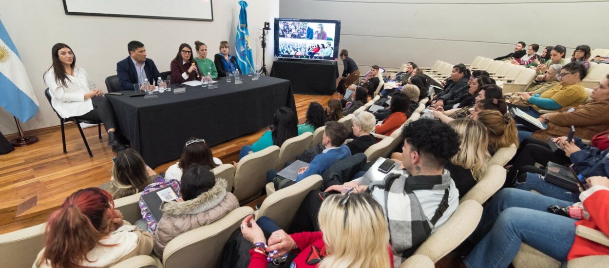 Se presentó en Chubut el programa “Conectadas por la Democracia” 