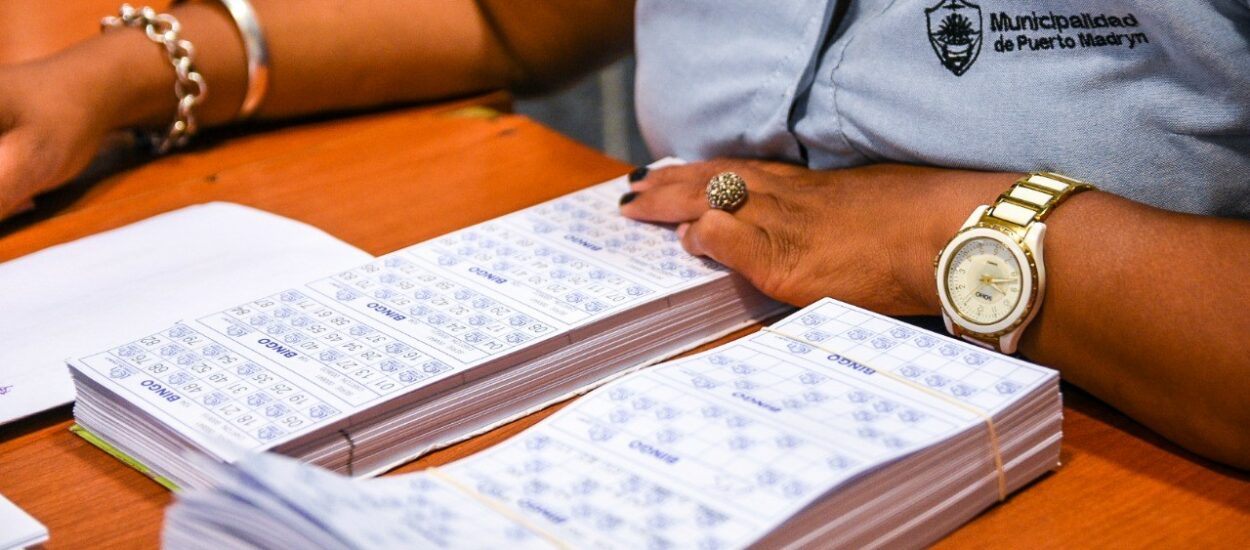 FIN DE SEMANA EN EL BINGO MUNICIPAL