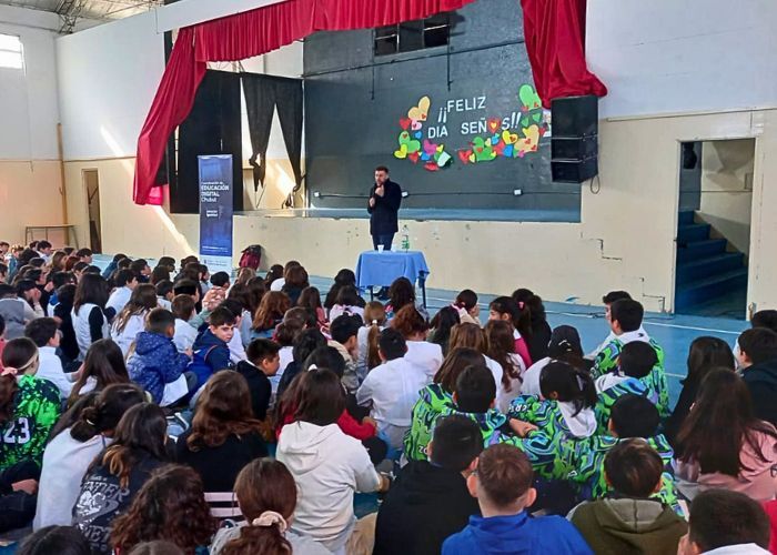 Puerto Madryn: nueva charla de concientización sobre Grooming a alumnos