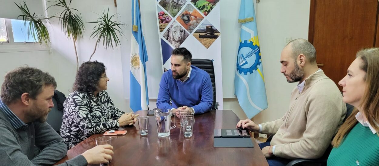 Autoridades de UTN Chubut analizaron con Cavaco el avance provincial en el cultivo de macroalgas