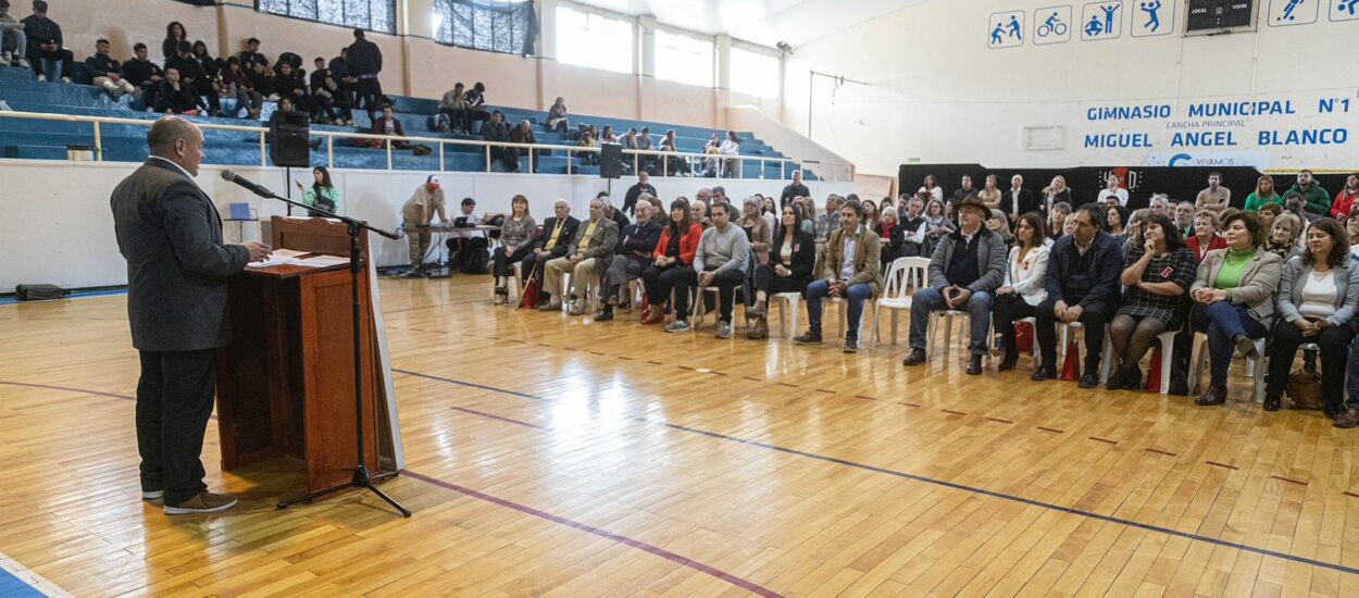 El Gobierno Provincial acompañó el festejo de los 40 años del Instituto Superior N° 810 “Fidel Pérez Moreno” de Comodoro Rivadavia