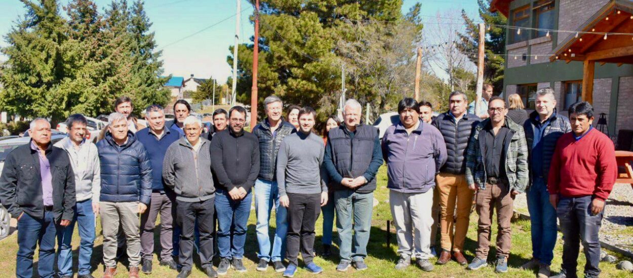 Torres se reunió con los intendentes electos de la Cordillera para acordar una agenda común y acompañarlos en la transición