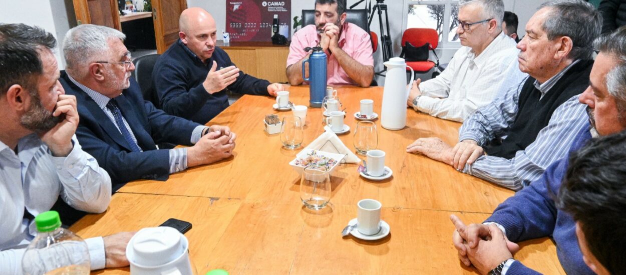 SASTRE FIRMÓ CON EL SECRETARIO GENERAL DE LA CAME EL CONVENIO PARA AVANZAR EN EL DESARROLLO DE LA PEATONAL EN PUERTO MADRYN