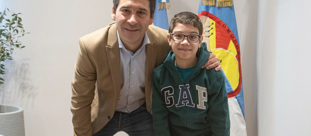 Comodoro Rivadavia: Luque recibió al niño prodigio del ajedrez Faustino Oro