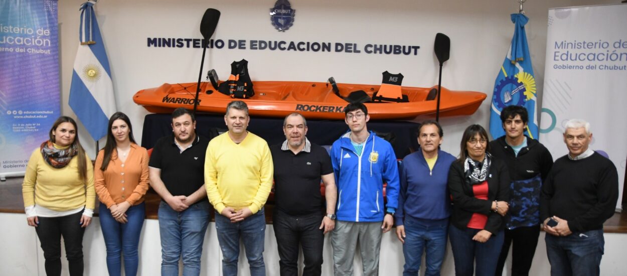 El Gobierno del Chubut realizó la entrega de elementos para la Planta Educativa de Piedra Parada