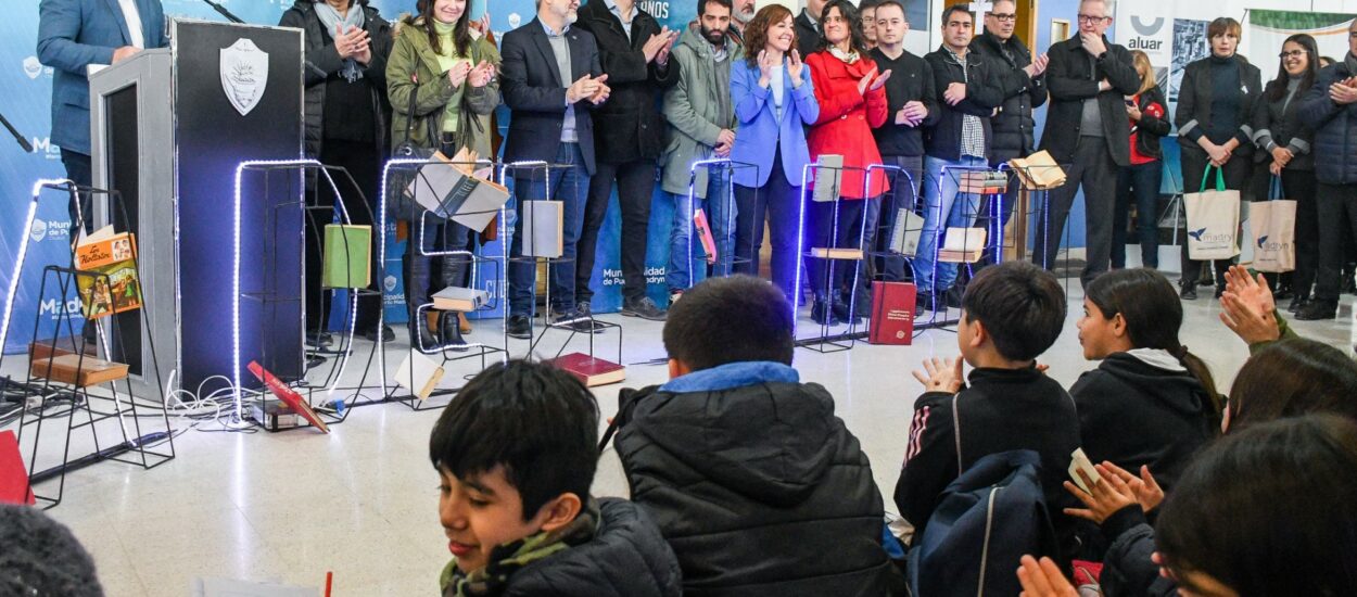 COMENZÓ A DESARROLLARSE LA SEGUNDA EDICIÓN DE LA FERIA MUNICIPAL DEL LIBRO