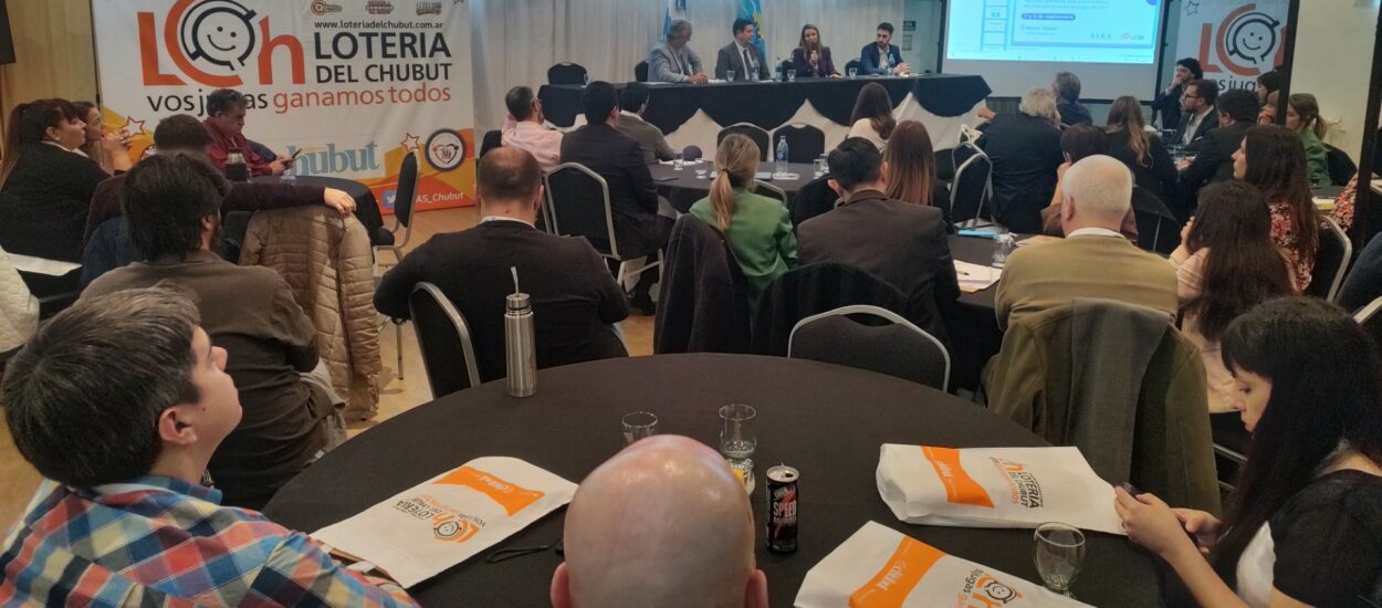 Esquel: Finalizó con éxito seminario sobre prevención de lavado de activos