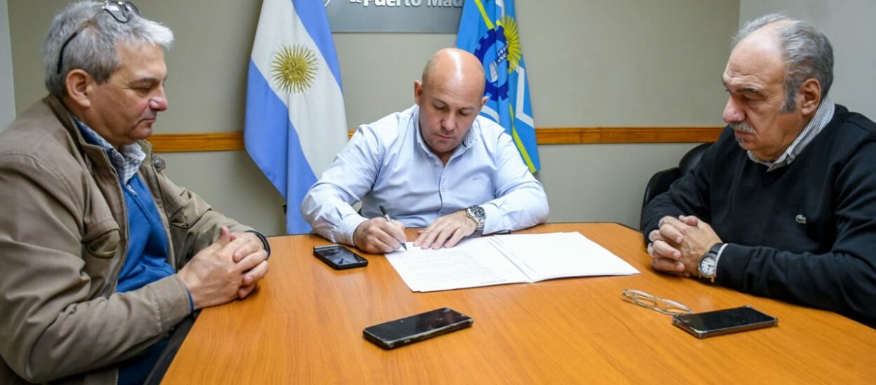 SASTRE FIRMÓ UN CONVENIO CON LA SOCIEDAD ITALIANA PARA QUE EL MUNICIPIO USE EL CINE TEATRO AUDITÓRIUM EN ACTIVIDADES CULTURALES Y RECREATIVAS