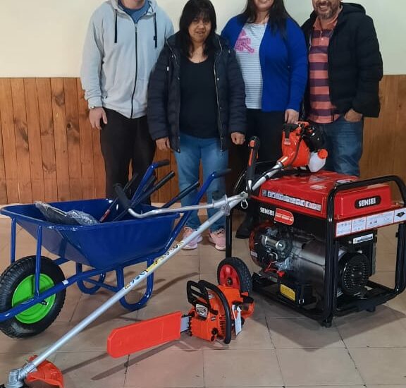 Provincia entregó equipamiento a una Cooperativa y continúa fortaleciendo las economías sociales