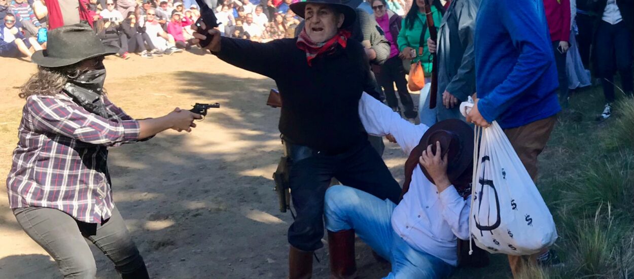 “La Trochita” y un nuevo asalto que cautivó a decenas de pasajeros 