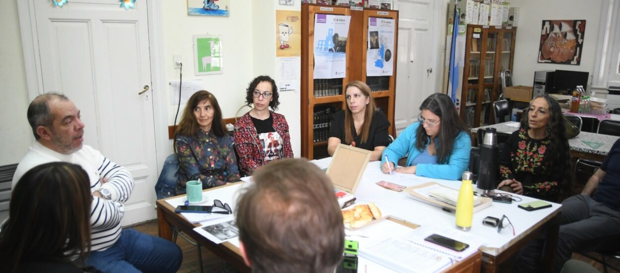 Autoridades de Educación mantuvieron un encuentro con directores de Bibliotecas Pedagógicas