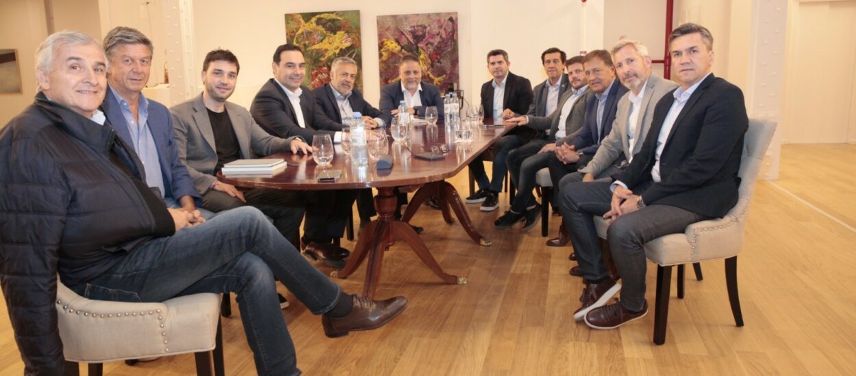 Los gobernadores electos y en ejercicio de JxC  ratifican, sostienen y garantizan la unidad de la Coalición