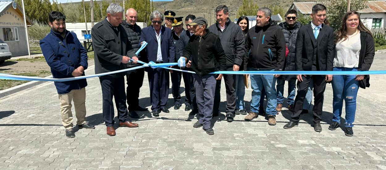 Con inauguraciones de obras, Arcioni encabezó el acto por el 99° aniversario de Ricardo Rojas: “Es importante poder visibilizar todo lo que hizo el Estado”