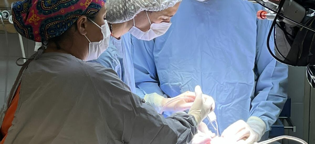 Salud: El Hospital Zonal de Esquel realizó un nuevo implante coclear a un niño de Comodoro Rivadavia