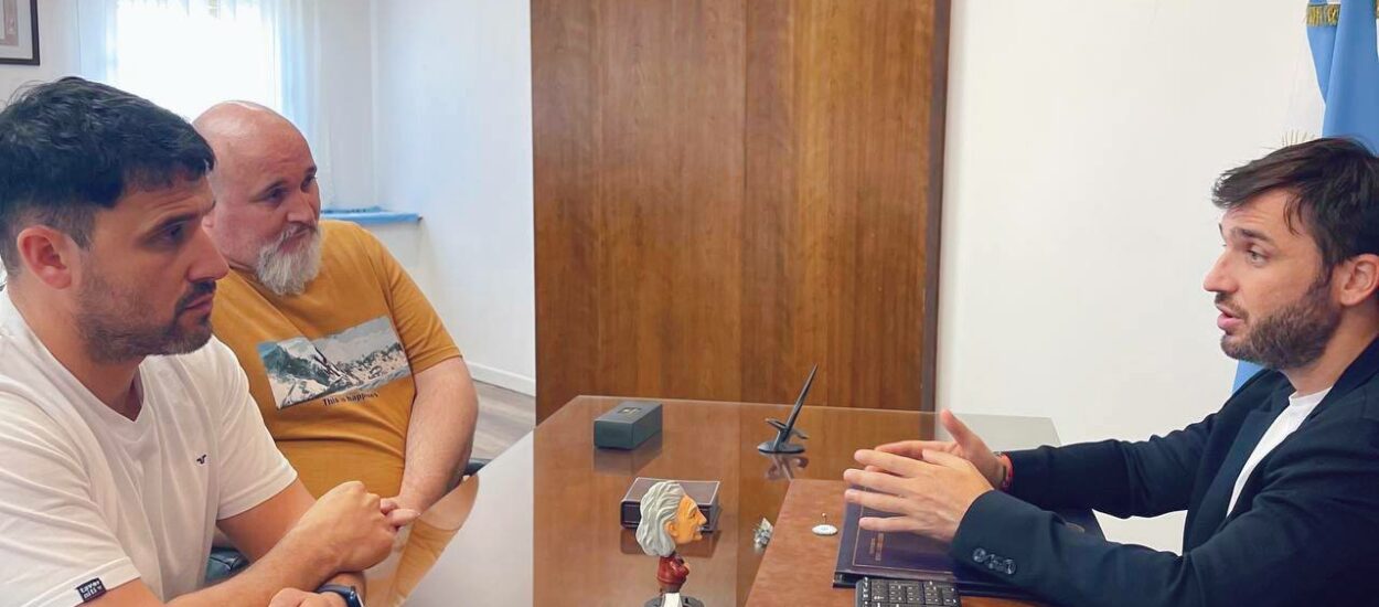 Torres, junto a representantes del gremio de SEROS: “Durante mi gobierno no se van a avalar los acomodos”