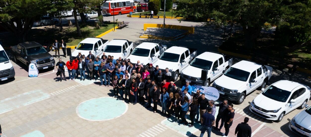 Comodoro Rivadavia: El Ejecutivo entregó vehículos a las distintas dependencias municipales