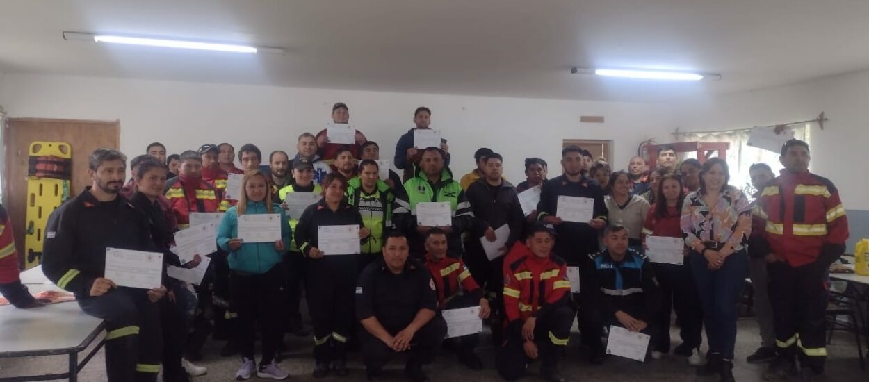 El Hospital Rural de Corcovado realizó un Curso de RCP y Primeros Auxilios