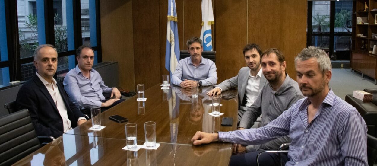 Torres se reunió con referentes del Consejo Federal de Inversiones: “Estamos gestionando las obras prioritarias para el desarrollo de Chubut”