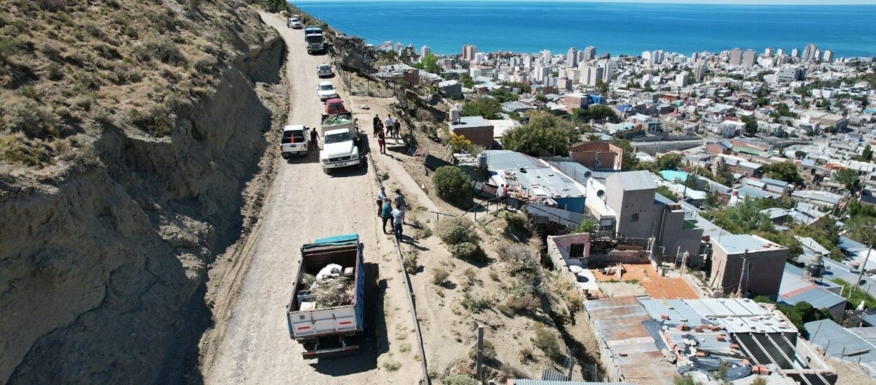 El Municipio encara la limpieza integral de todos los pasajes de los barrios altos de la zona sur