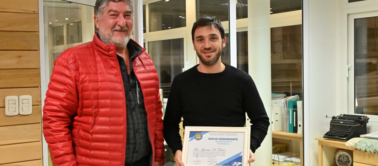 Torres fue nombrado socio honorario del Centro de Excombatientes de Esquel