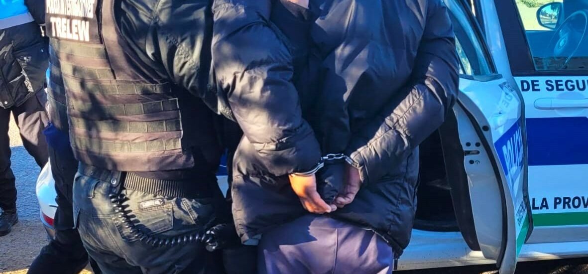 La Policía del Chubut detuvo en Trelew a dos sujetos por el robo agravado a una tienda comercial
