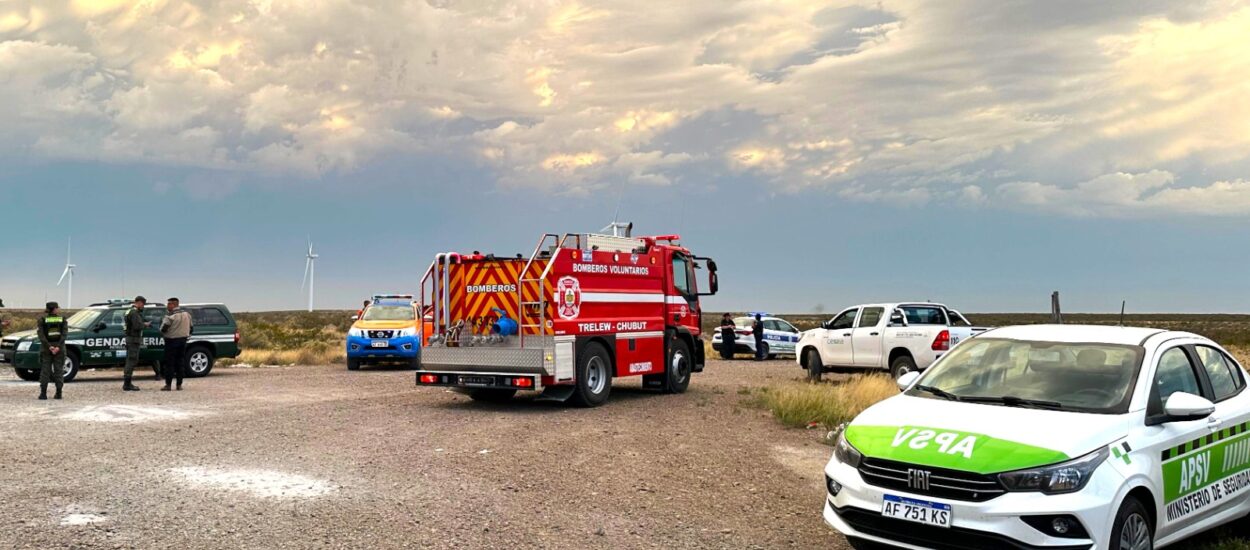 Verano Seguro: El Gobierno del Chubut actuó rápidamente para extinguir incendio de pastizales provocado por la caída de un rayo