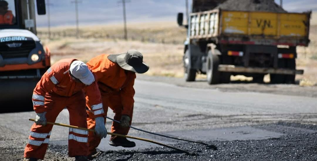 VIALIDAD NACIONAL REALIZA TAREAS DE CONSERVACIÓN EN LAS RUTAS 25, 3 Y 40