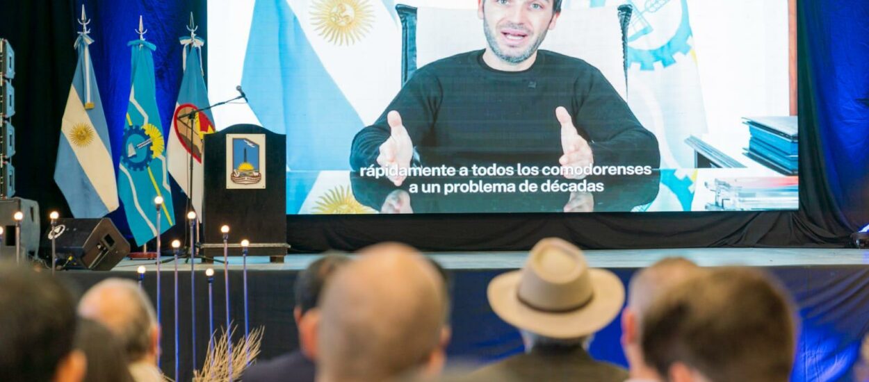 Torres confirmó el financiamiento para la obra del Acueducto de Comodoro Rivadavia: “Vamos a resolver de una vez por todas el problema del acceso al agua”