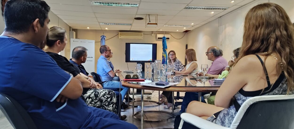 Provincia presentó estrategia para mejorar la accesibilidad, calidad y seguridad en la atención de las Guardias de los Hospitales