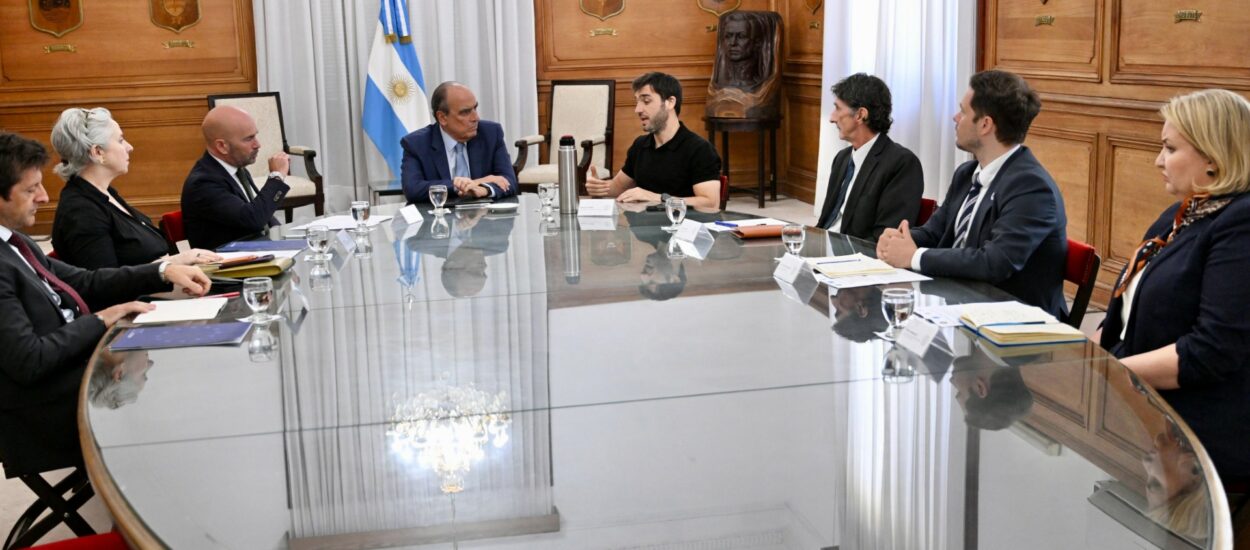 Torres se reunió con Guillermo Francos en Casa Rosada y anunció importante inversión en Hidrógeno Verde para Chubut