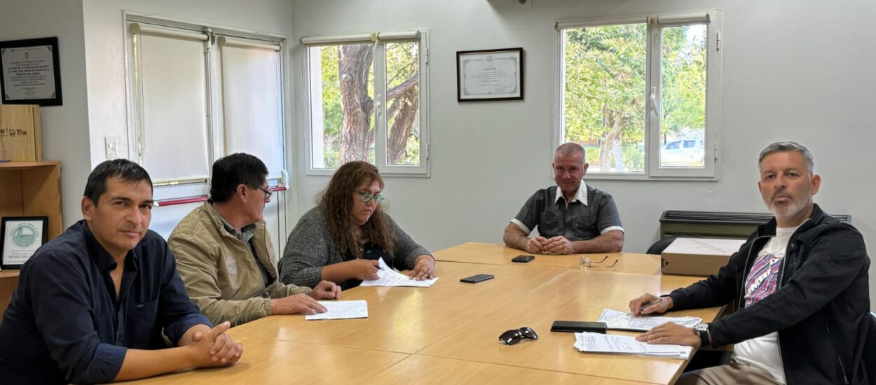 El intendente de Gaiman anunció aumentos salariales para empleados municipales