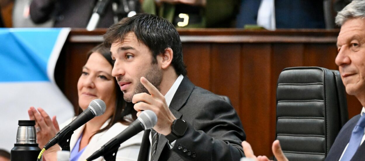Torres: “Lejos de patear la pelota, tomamos la decisión de acompañar a las familias más vulnerables de nuestra provincia”