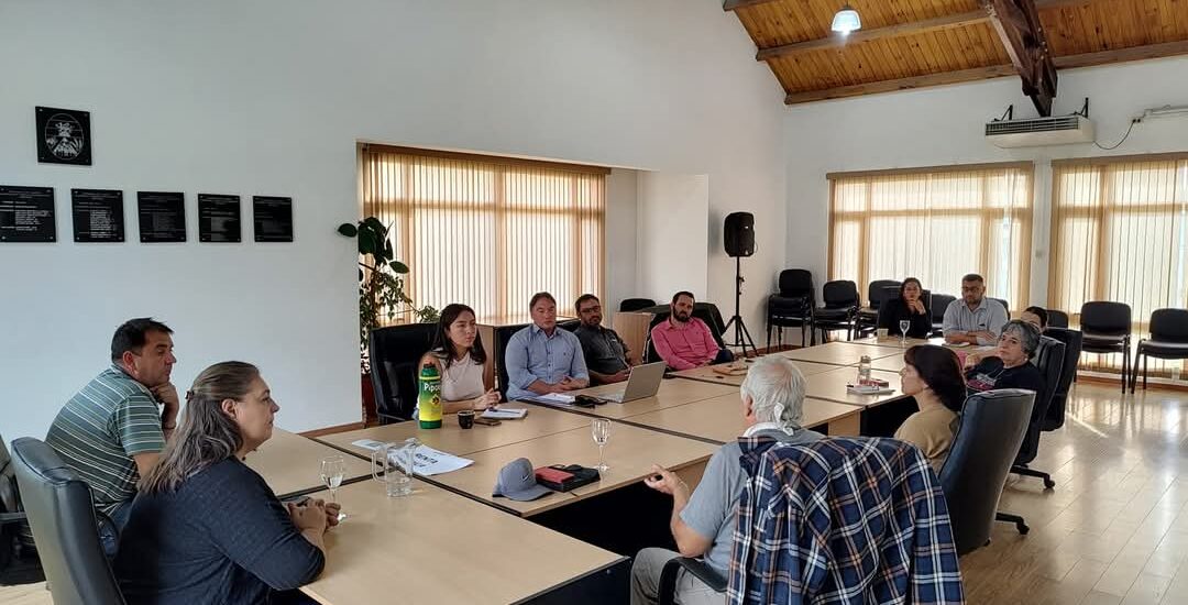 MUNICIPIO DE TREVELIN ACOMPAÑA Y DEFIENDE EL ROL DEL GUÍA DE TURISMO EN LOS PARQUES NACIONALES