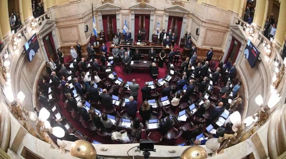 Polémica: A partir de mayo, los senadores cobrarán casi 9 millones de pesos por mes