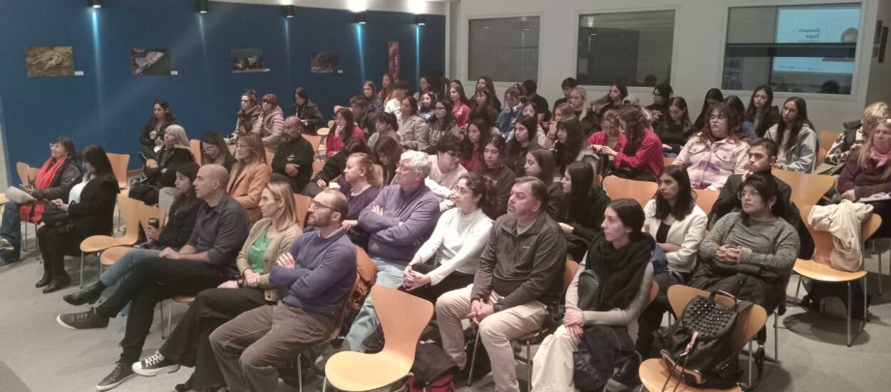La directora de Deportes de Gaiman participó de la Segunda Jornada de Turismo y Deporte en Puerto Madryn