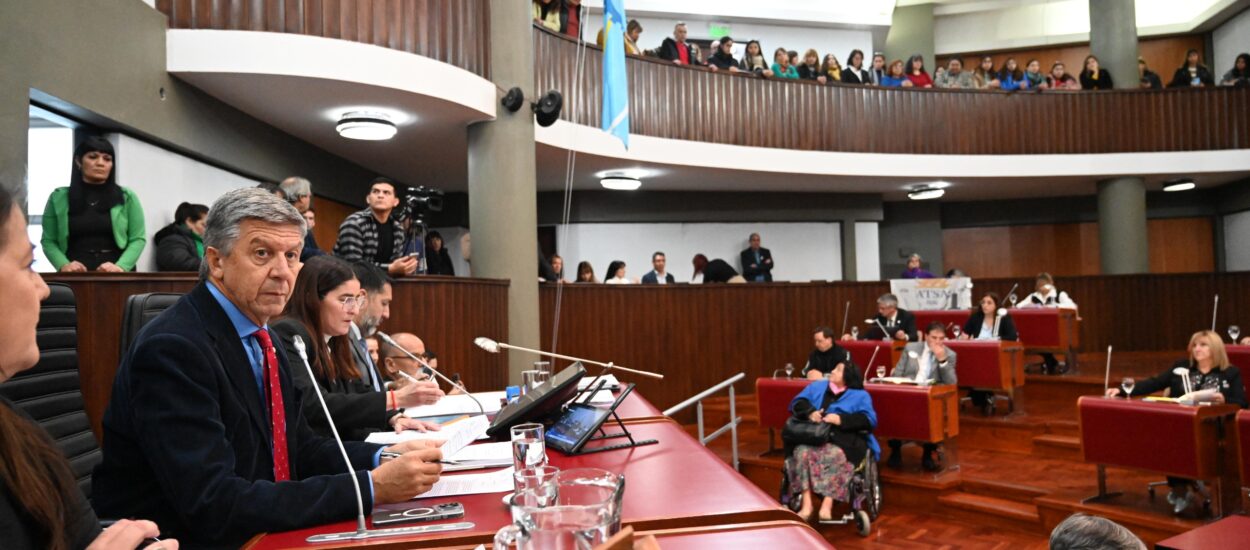 La Legislatura aprobó la creación del Programa CUCAI Chubut y un marco normativo para la protección de los consumidores ante estafas virtuales