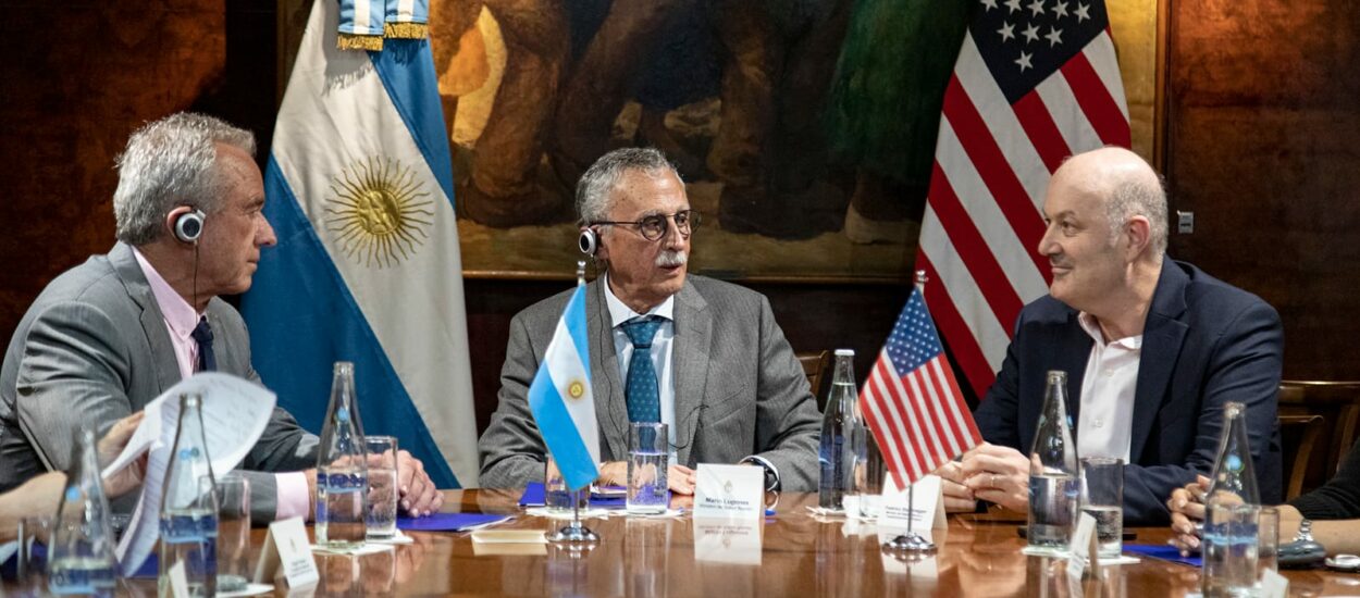 Argentina y Estados Unidos exploran líneas de cooperación en salud y desregulación del sistema