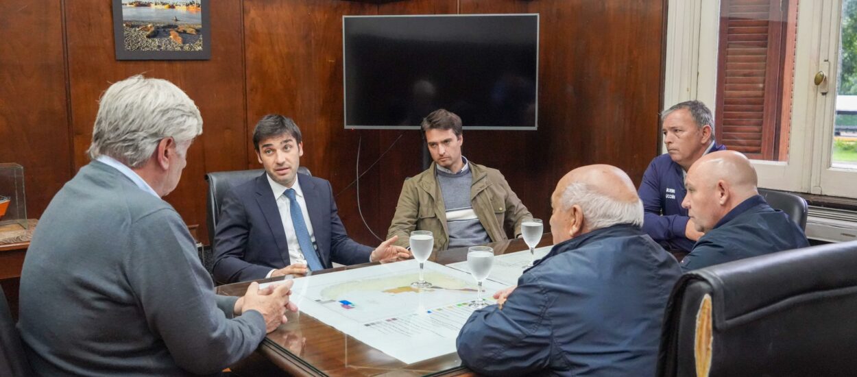 Torres reclamó a Nación el reinicio urgente de la prospección de langostino