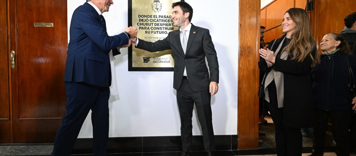 Torres inauguró la nueva Casa de Gobierno del Chubut: “Donde hubo ruinas, hoy construimos futuro”
