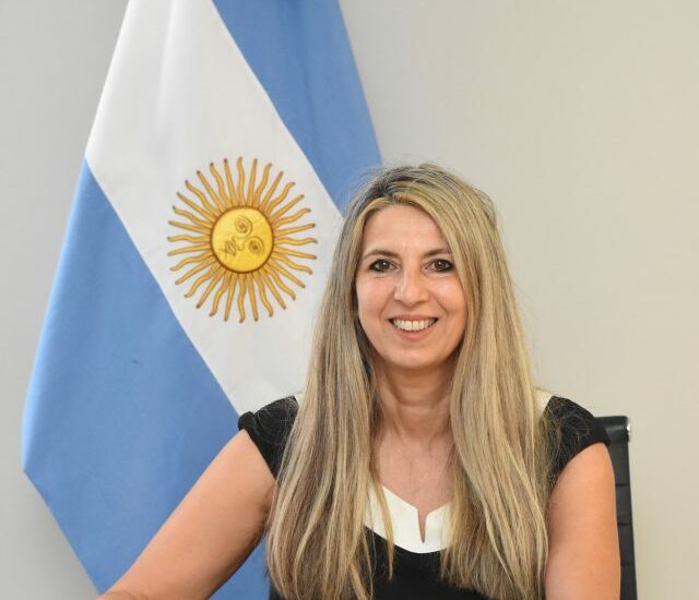 Jacqueline Caminoa: “Chubut vive en emergencia económica hace diez años y hoy los números siguen muy finos”