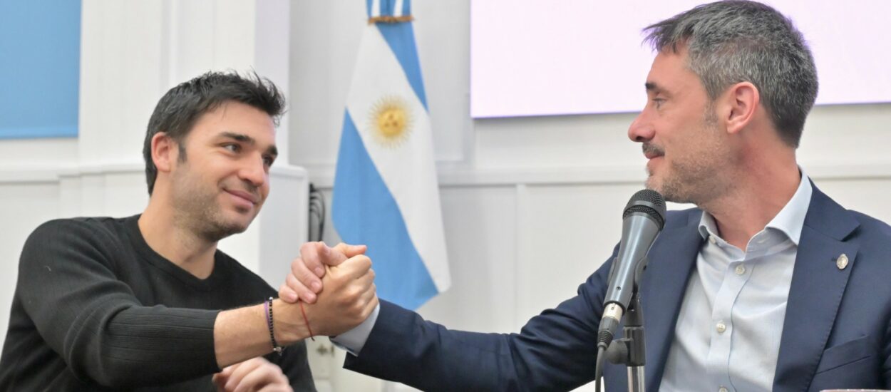Torres firmó acuerdos con el CFI para potenciar el desarrollo productivo y promover la transición energética en distintos municipios de Chubut