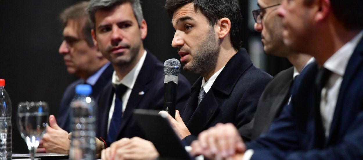 Torres disertó en foro sobre narcocriminalidad y destacó que “Chubut está entre las provincias mejor posicionadas en la lucha contra el flagelo de la droga”