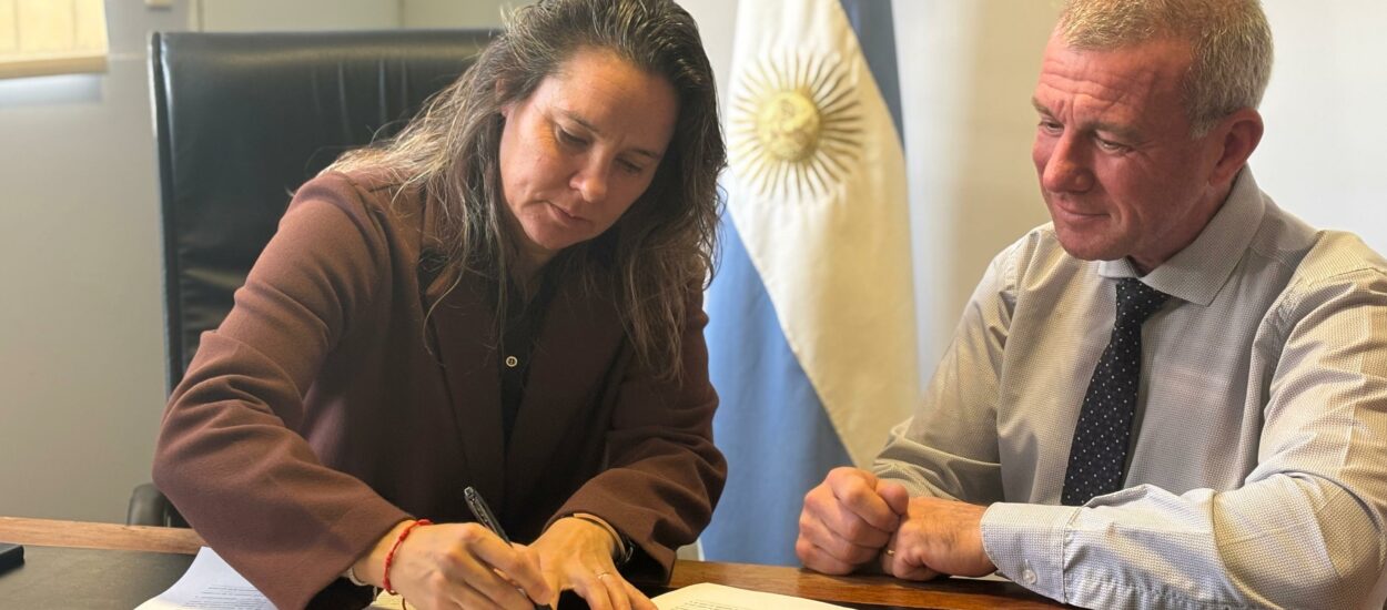 Importante convenio entre la Municipalidad de Gaiman y el Ministerio de Producción del Chubut para fortalecer las habilidades científicas