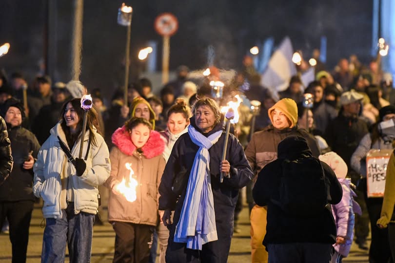 Marcha de Antorchas: marineros reclaman soluciones tras más de 9 meses sin salir a trabajar