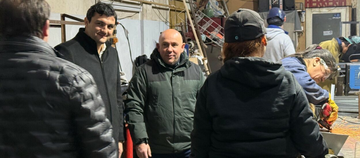 Provincia y Puerto Madryn impulsan nuevos talleres de formación laboral en la ciudad del Golfo Nuevo
