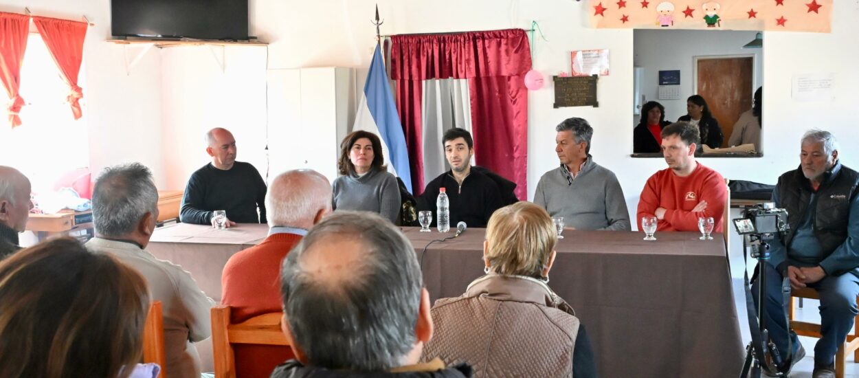 Torres: “Vamos a seguir acompañando a los centros de jubilados”